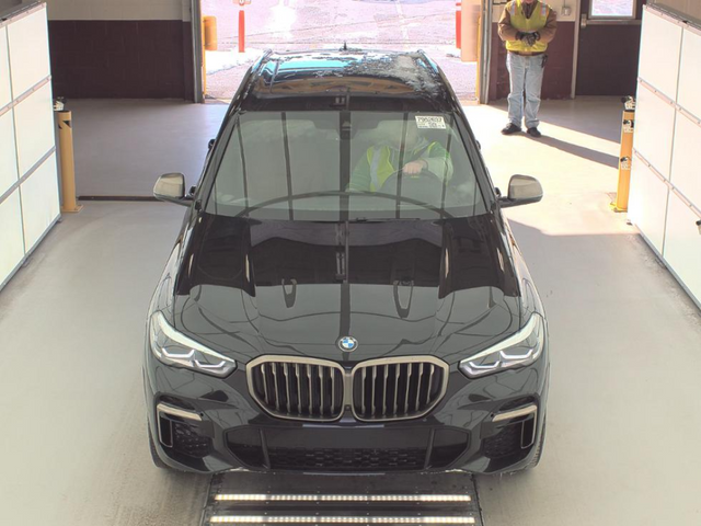 2022 BMW X5 M50i