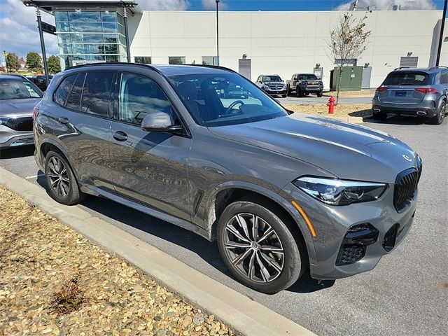 2022 BMW X5 M50i