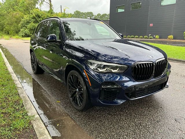 2022 BMW X5 M50i