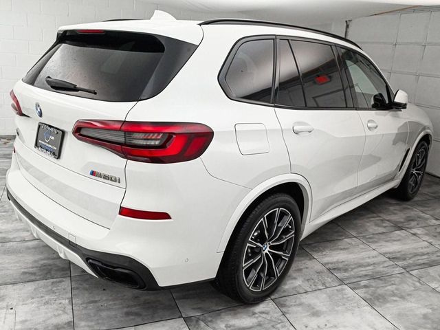 2022 BMW X5 M50i