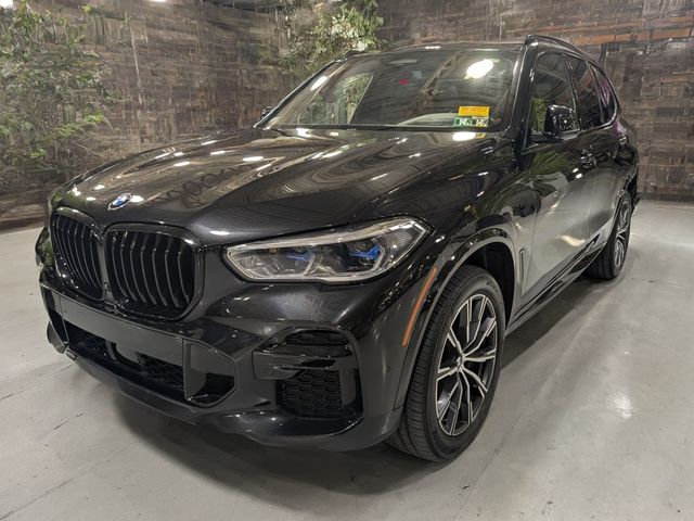 2022 BMW X5 M50i