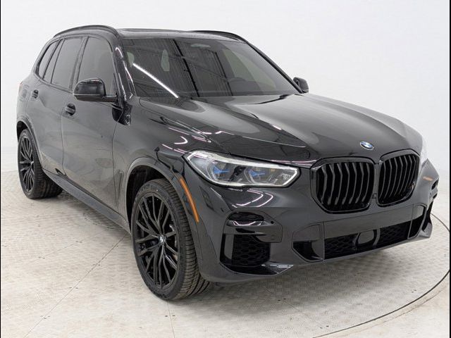 2022 BMW X5 M50i