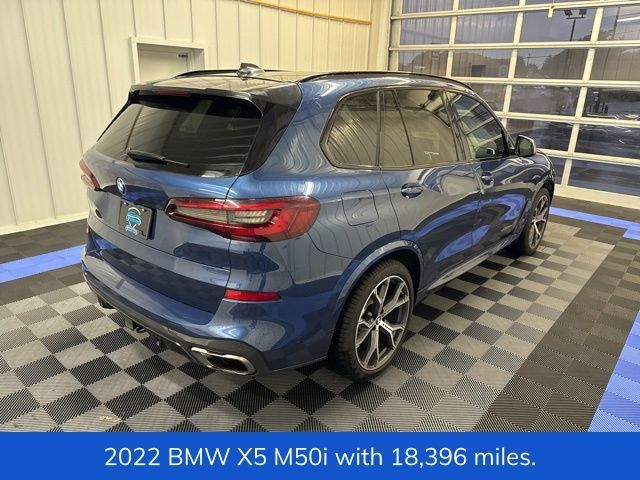 2022 BMW X5 M50i