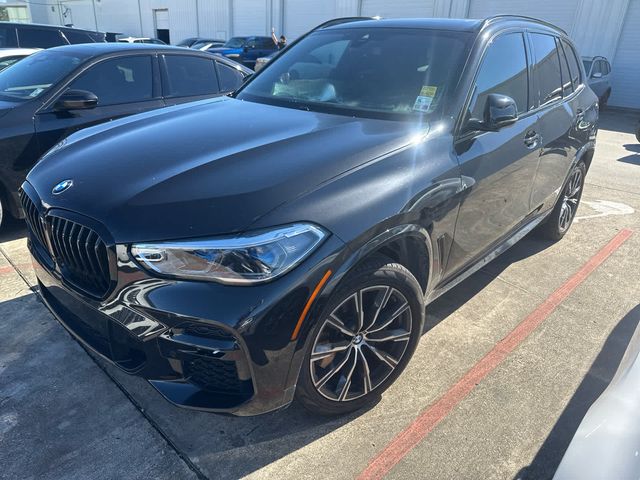 2022 BMW X5 M50i