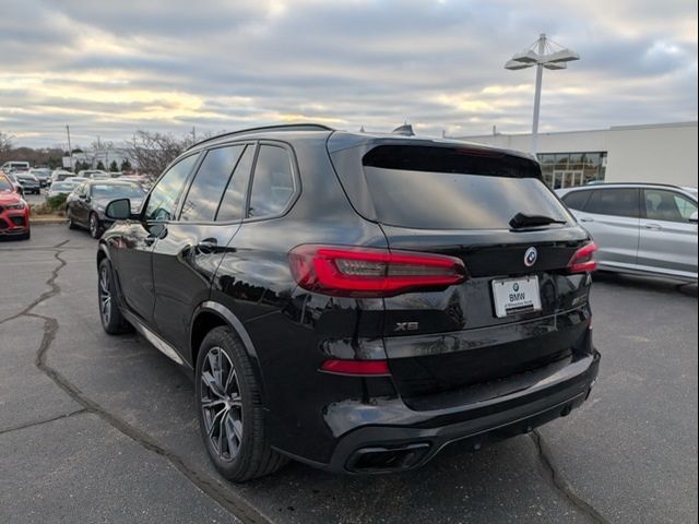 2022 BMW X5 M50i