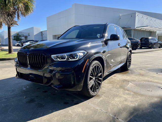 2022 BMW X5 M50i