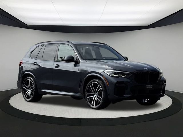 2022 BMW X5 M50i