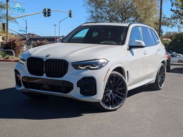 2022 BMW X5 M50i