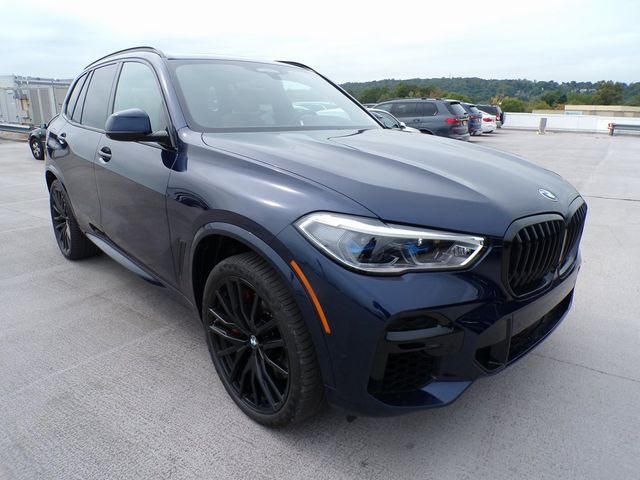 2022 BMW X5 M50i