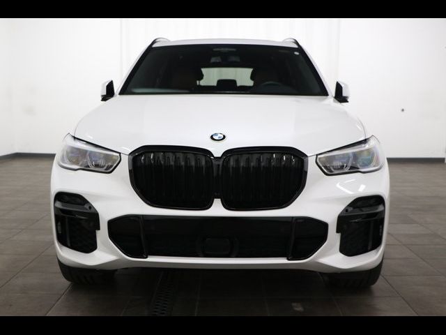 2022 BMW X5 M50i