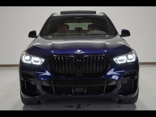 2022 BMW X5 M50i