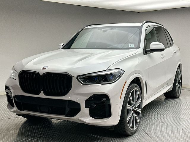 2022 BMW X5 M50i