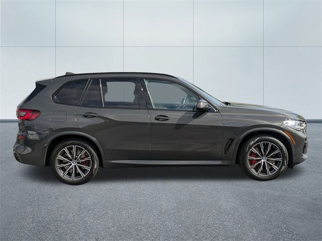 2022 BMW X5 M50i