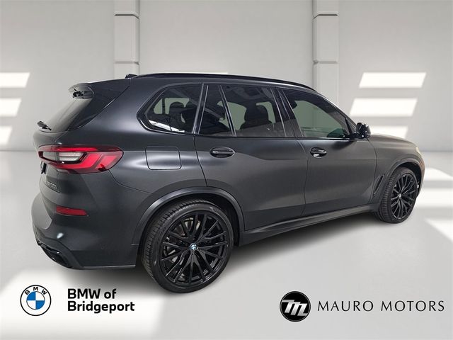 2022 BMW X5 M50i