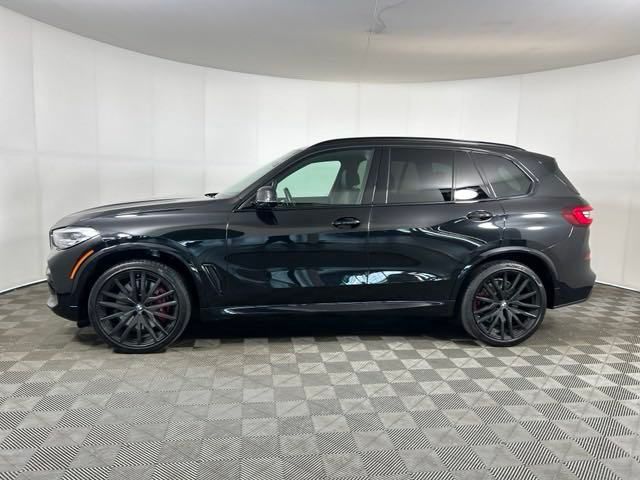 2022 BMW X5 M50i