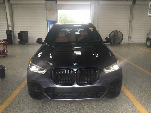 2022 BMW X5 M50i