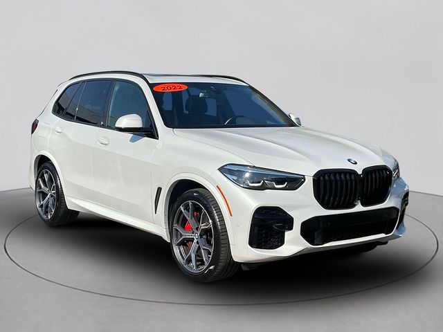 2022 BMW X5 M50i