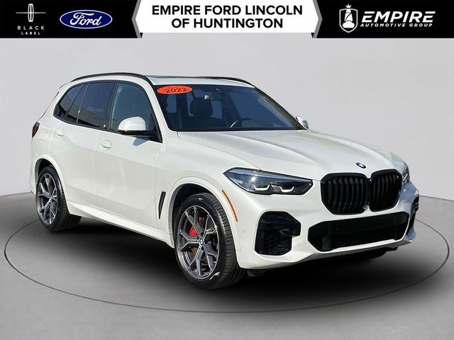 2022 BMW X5 M50i