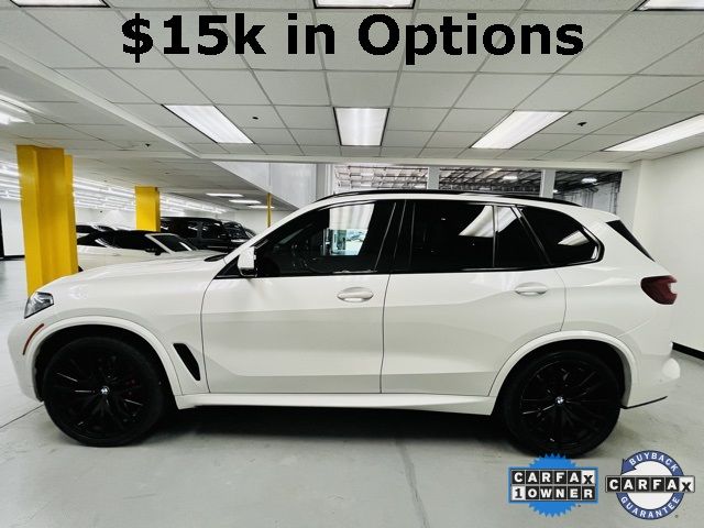 2022 BMW X5 M50i