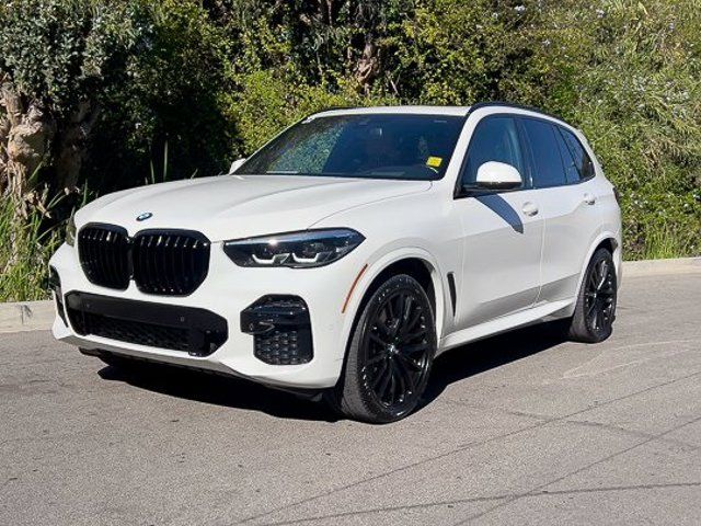 2022 BMW X5 M50i