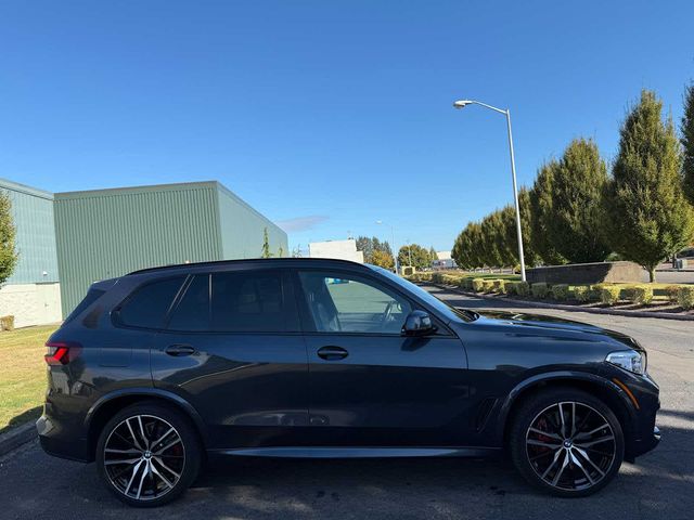 2022 BMW X5 M50i