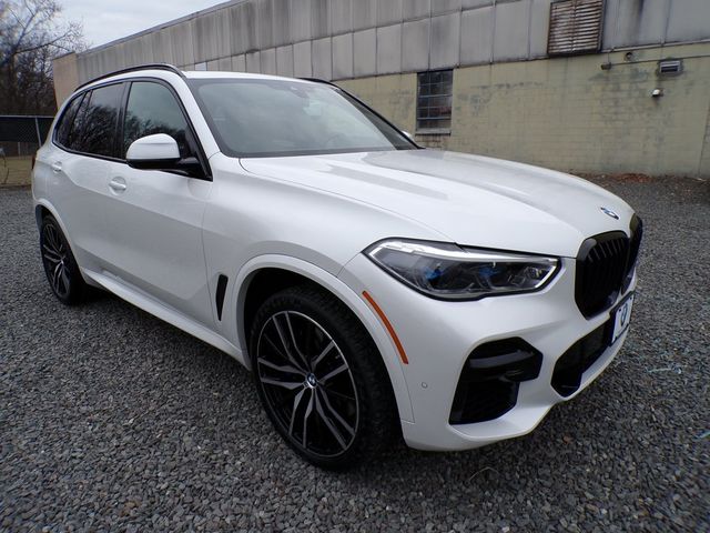 2022 BMW X5 M50i