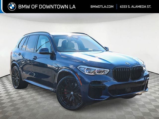 2022 BMW X5 M50i