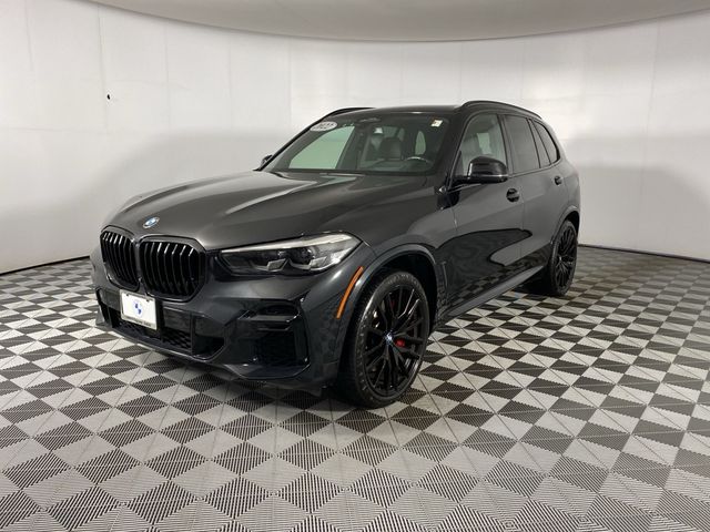 2022 BMW X5 M50i