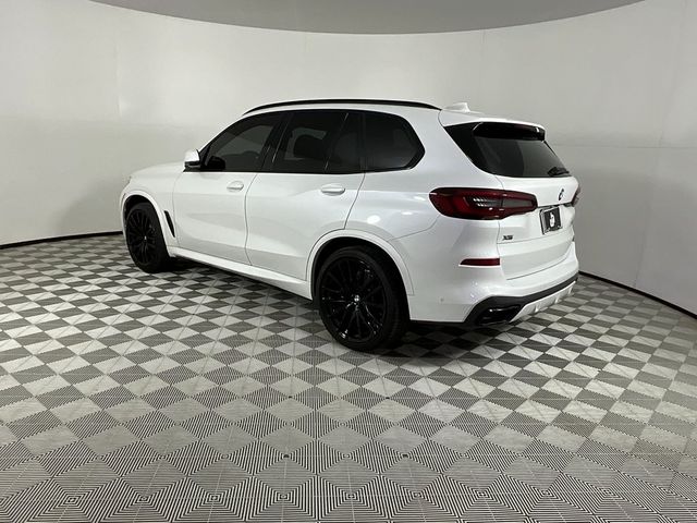 2022 BMW X5 M50i