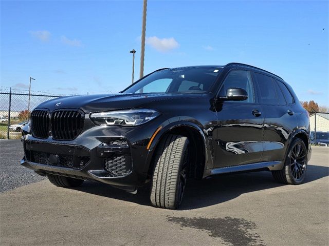 2022 BMW X5 M50i