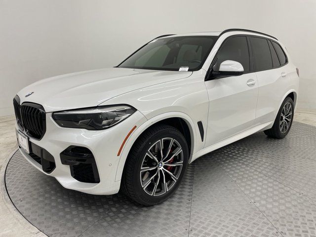 2022 BMW X5 M50i