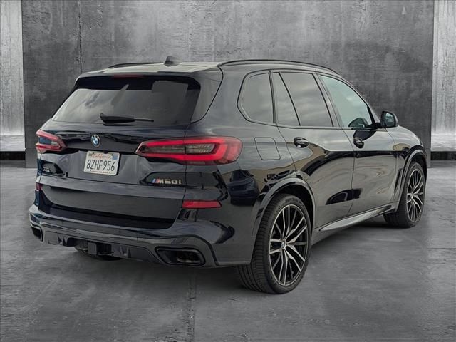 2022 BMW X5 M50i