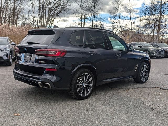 2022 BMW X5 M50i