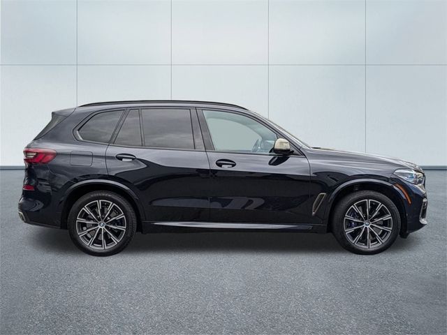 2022 BMW X5 M50i