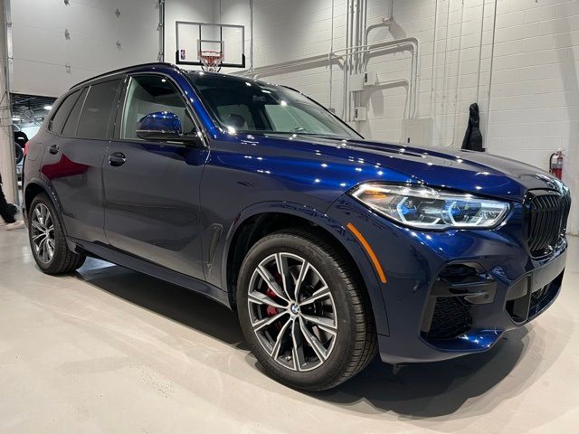 2022 BMW X5 M50i