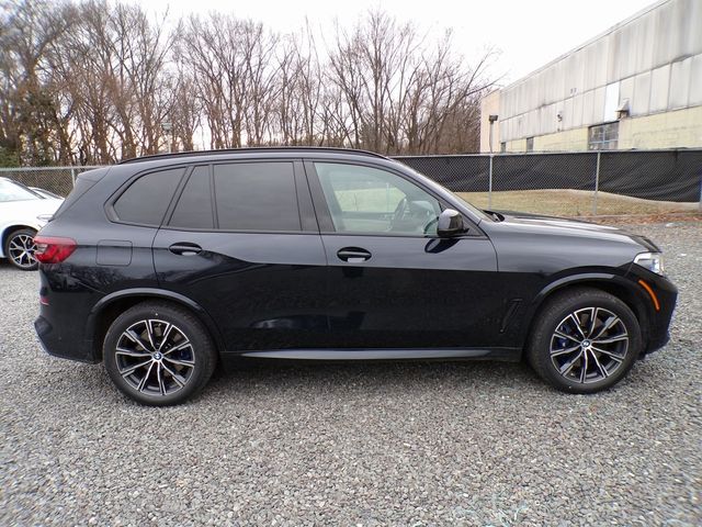 2022 BMW X5 M50i