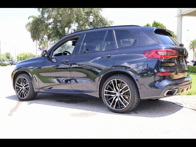 2022 BMW X5 M50i