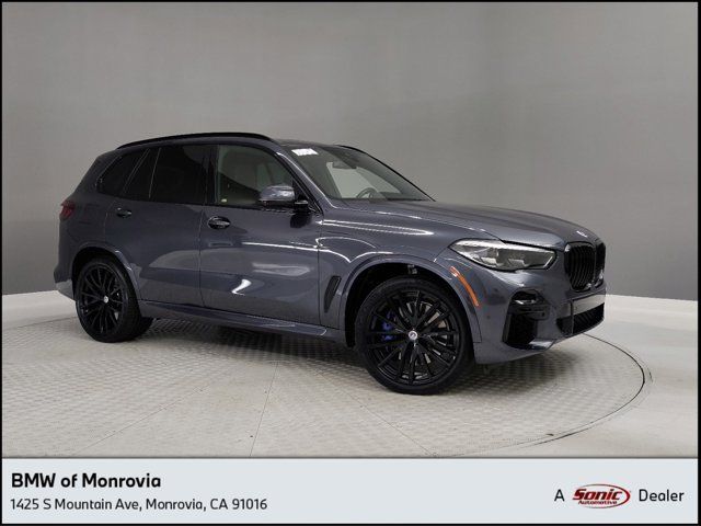 2022 BMW X5 M50i