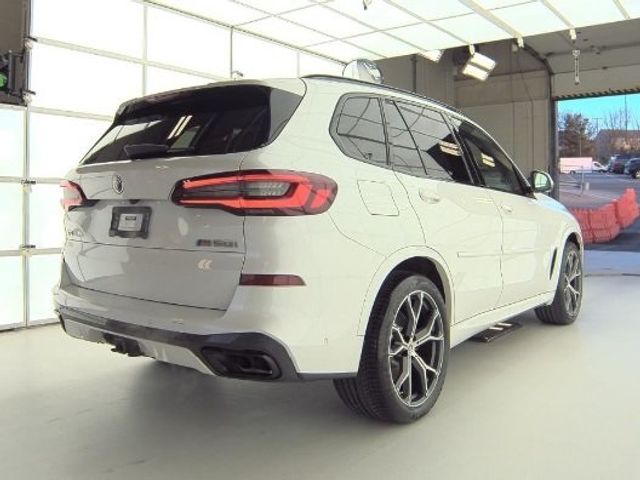 2022 BMW X5 M50i