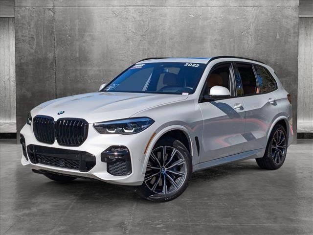 2022 BMW X5 M50i