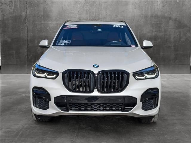 2022 BMW X5 M50i