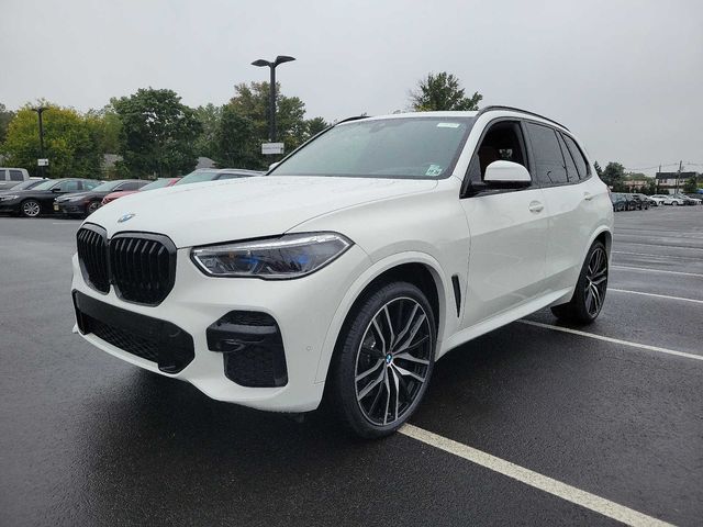 2022 BMW X5 M50i