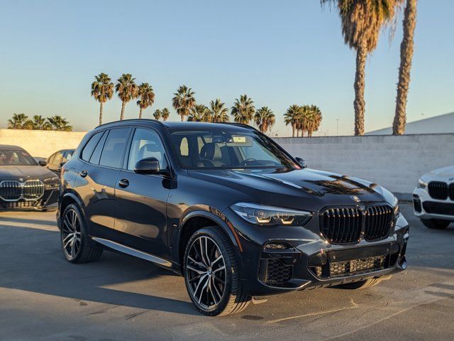 2022 BMW X5 M50i