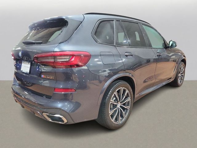 2022 BMW X5 M50i