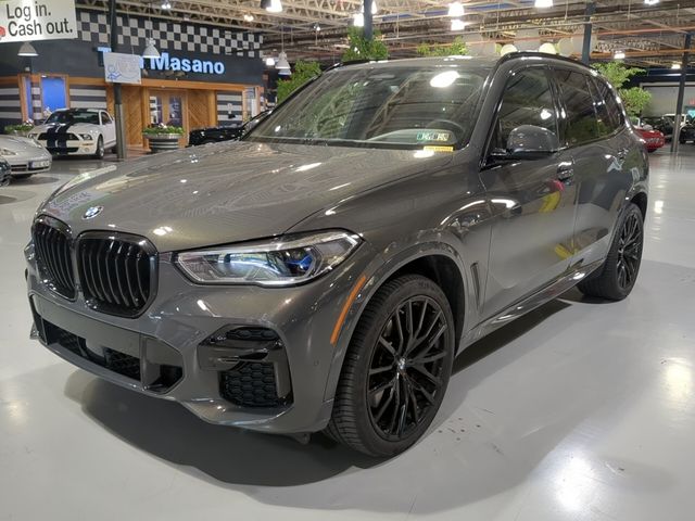 2022 BMW X5 M50i