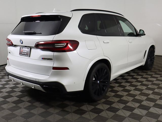 2022 BMW X5 M50i