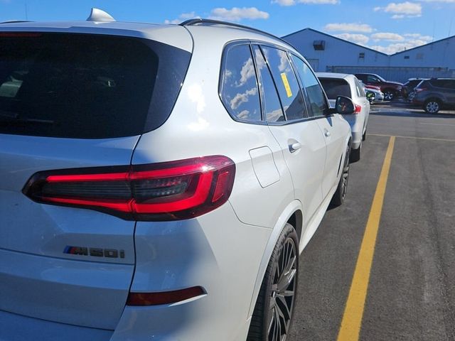 2022 BMW X5 M50i