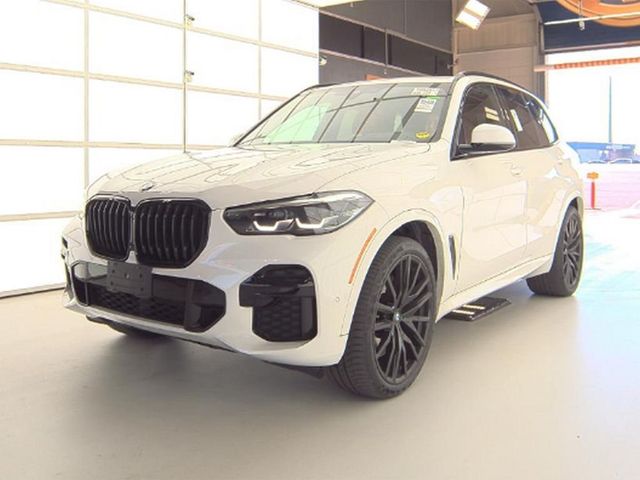 2022 BMW X5 M50i