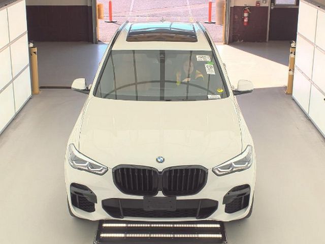 2022 BMW X5 M50i