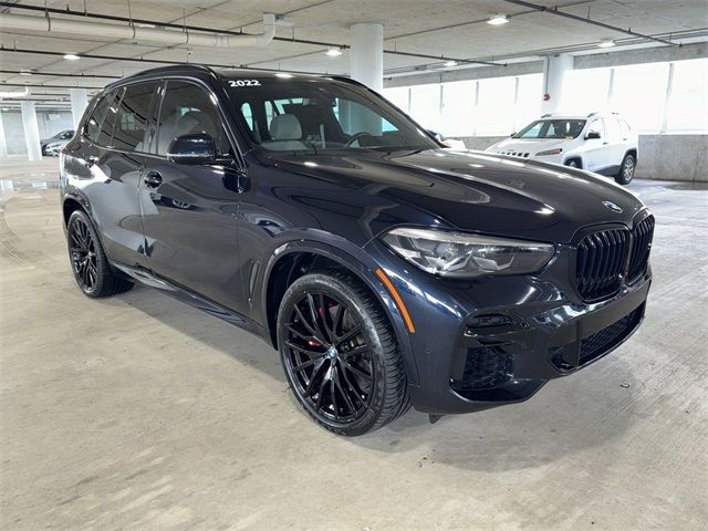 2022 BMW X5 M50i